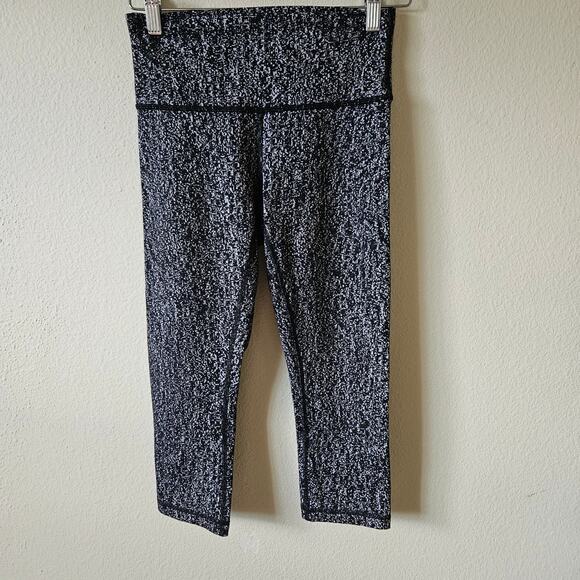 Lululemon Wunder Under Crop (High-Rise) *21" Luon Suited Jacquard Black White 4 - Picture 1 of 9